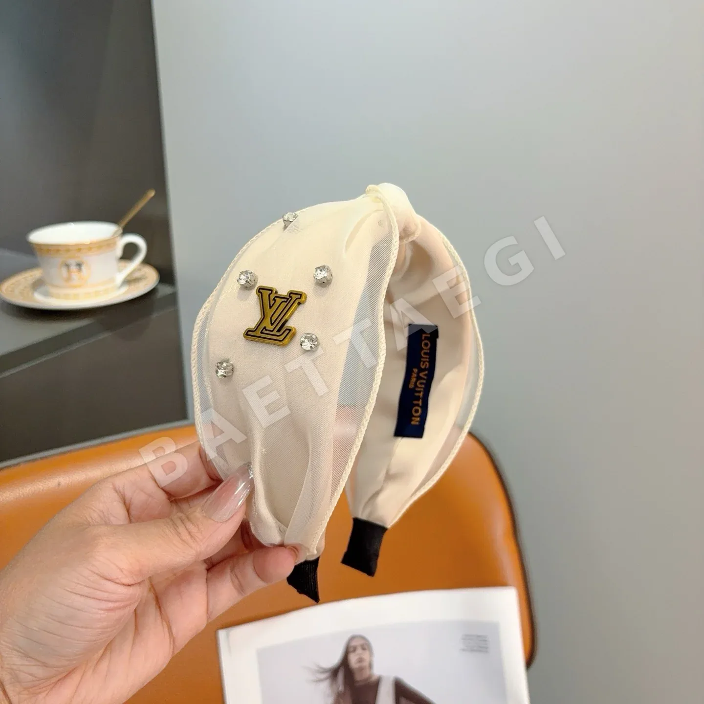 루이비통 와이드 헤드밴드 헤어악세 상세 이미지 3