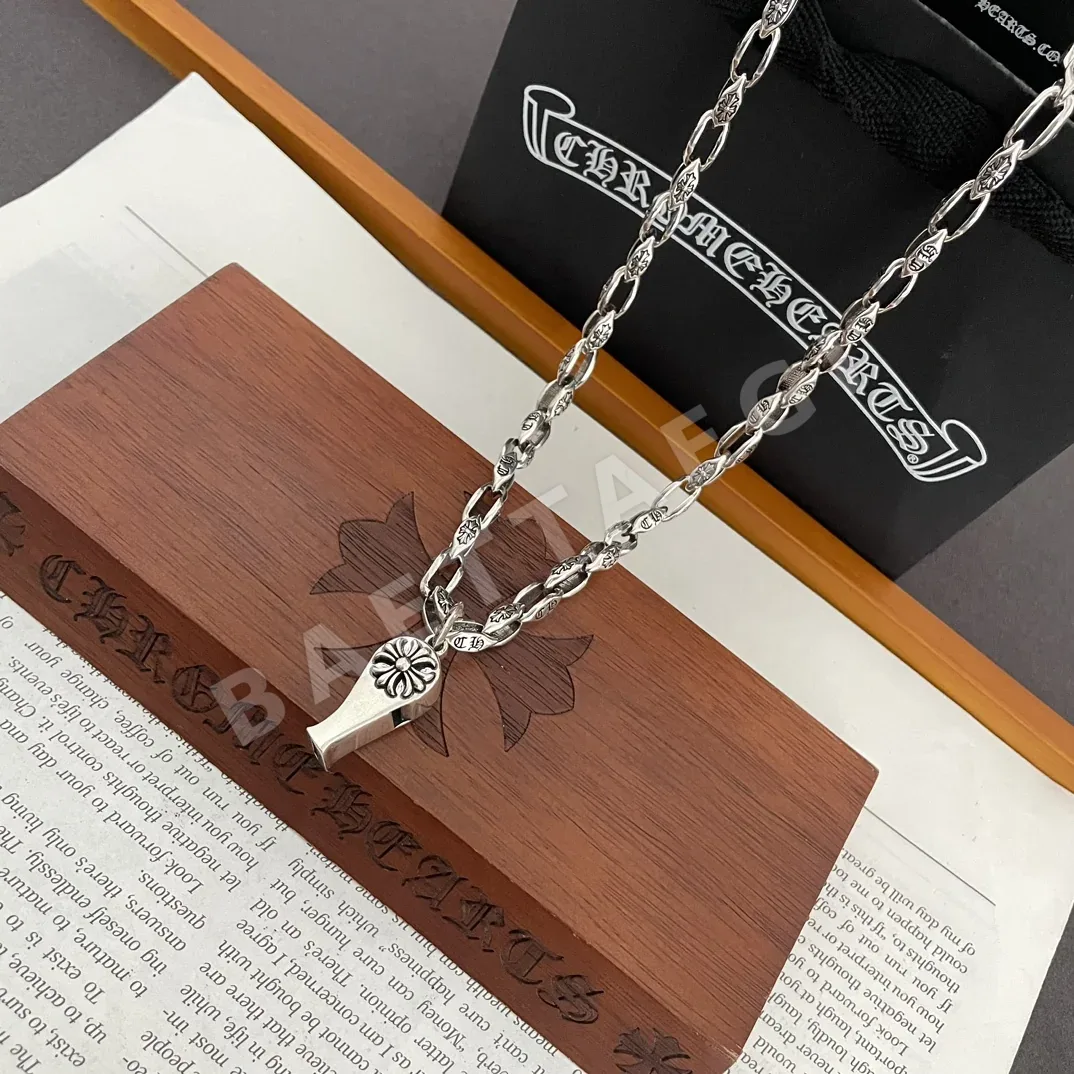 크롬하츠 레트로 다이아몬드 크로스 목걸이 상세 이미지 6