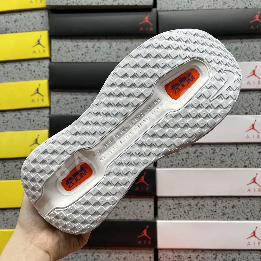 나이키 [CG] 보메로 프리미엄 HQ2050-101 202004 Nike Vomero Premium White Lapis Total Orange 상세 이미지 9