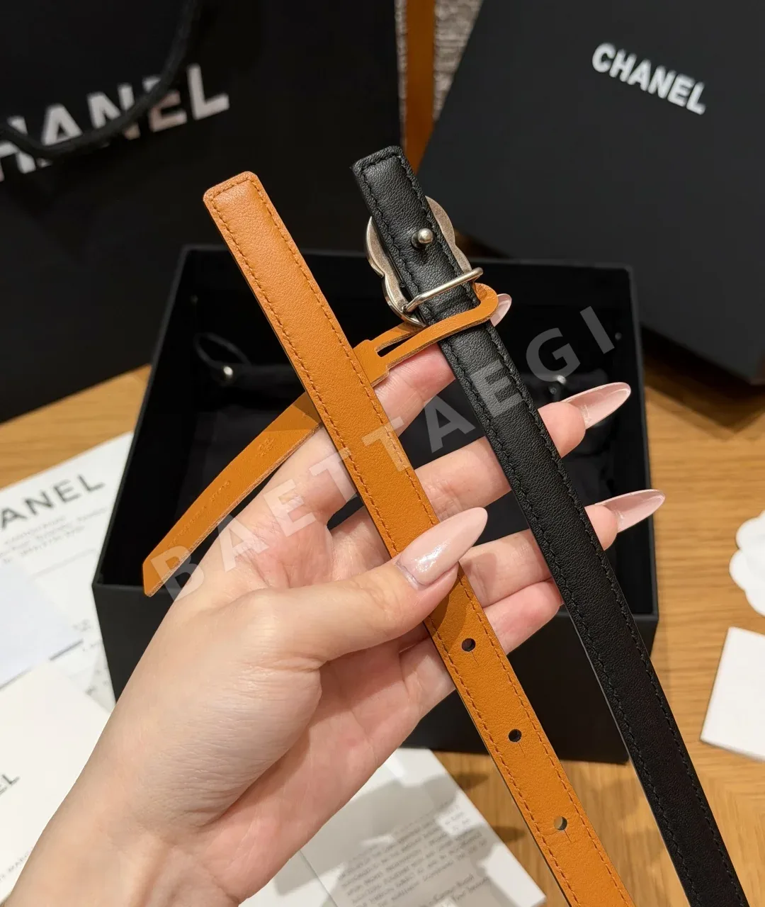 샤넬 더블 C 메탈 로고 리버시블 가죽 벨트 상세 이미지 9