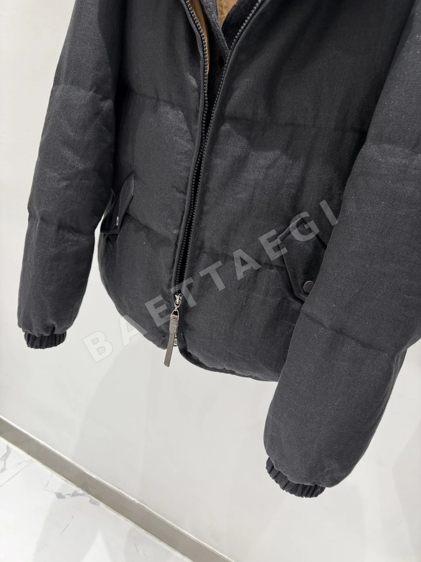 브루넬로쿠치넬리 오트쿠튀르 공방(Métiers d'Art) 컬렉션 패딩 상세 이미지 5