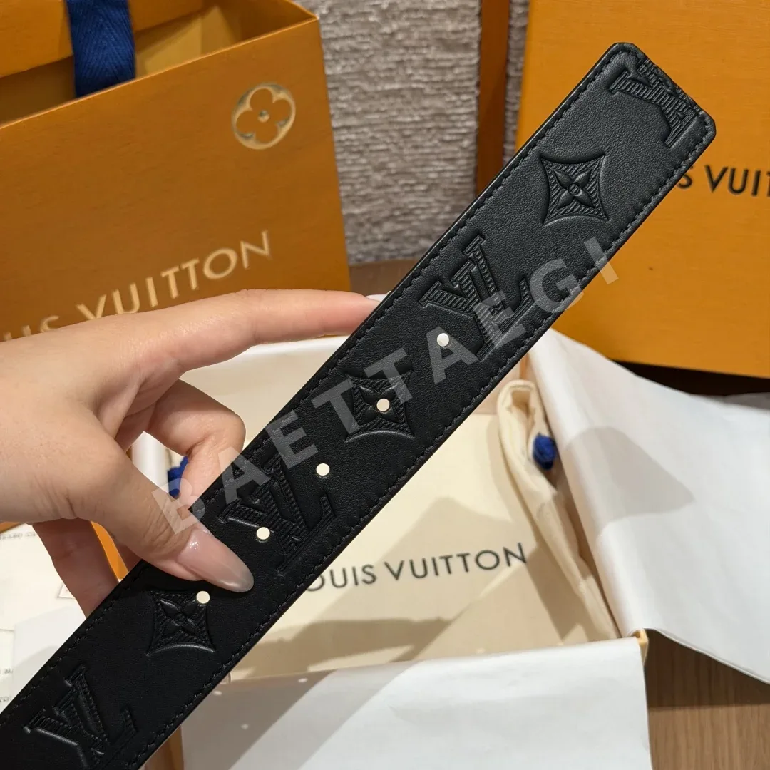 루이비통 모노그램 엠보스 40mm 리버서블 벨트 상세 이미지 9