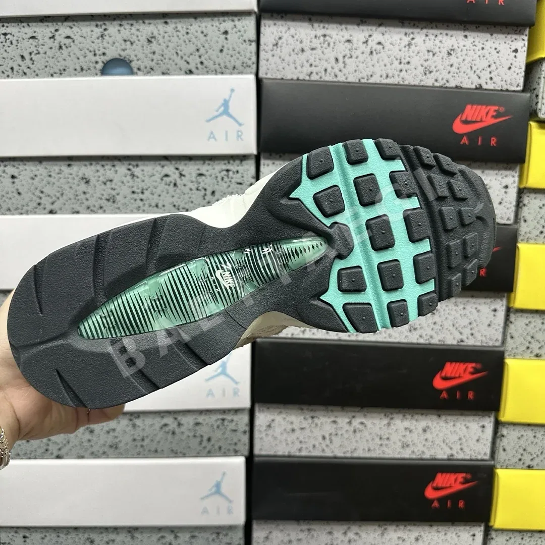 나이키 [WE] 에어 맥스 95 OG IU2636-300 201782 Nike Air Max 95 OG Big Bubble Greedy 상세 이미지 6