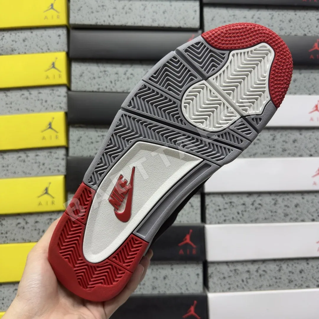 나이키 [GX] 조던 4 레트로 OG IX8180-001 201885 Nike Jordan 4 Retro OG Bred 2026 상세 이미지 7