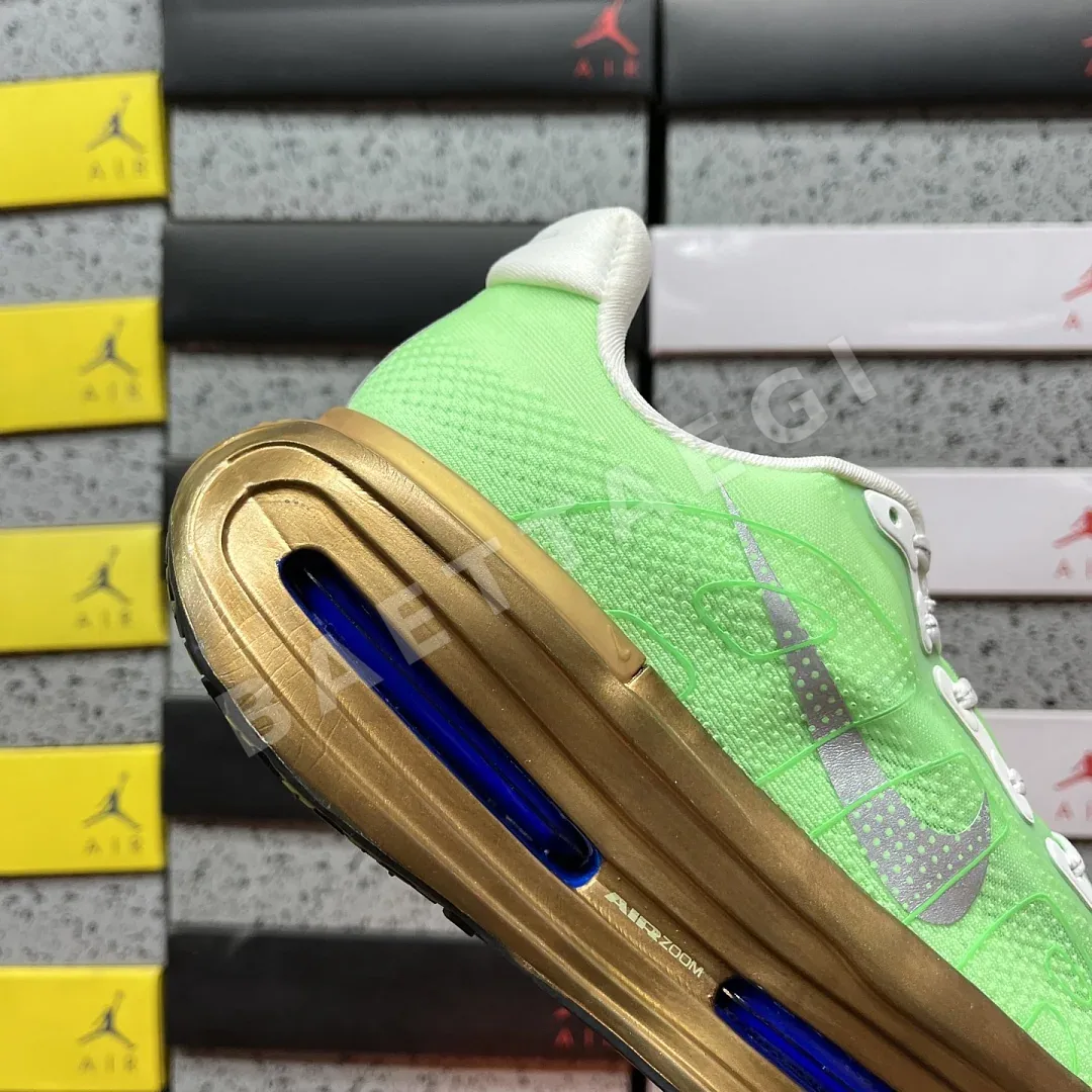 나이키 [CG] 보메로 프리미엄 HQ2050-307 201996 Nike Vomero Premium 상세 이미지 9