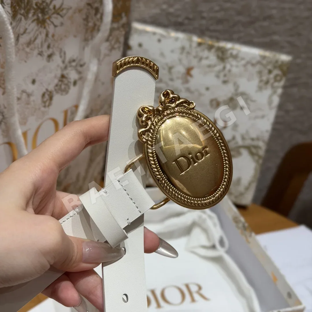 디올 메달리용 스무스 카프스킨 벨트 상세 이미지 2
