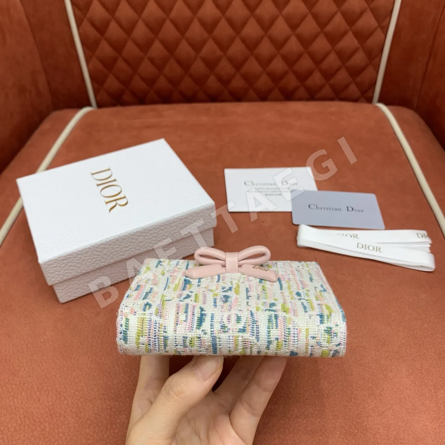 디올 멀티컬러 오블리크 자카드 리본 지갑 상세 이미지 4