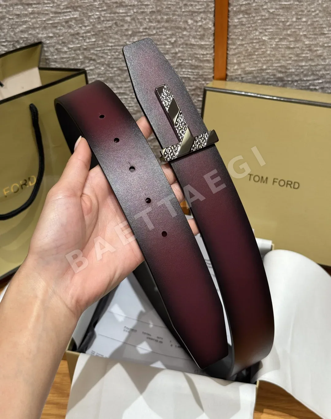 톰포드 T 버클 가죽 벨트 상세 이미지 6