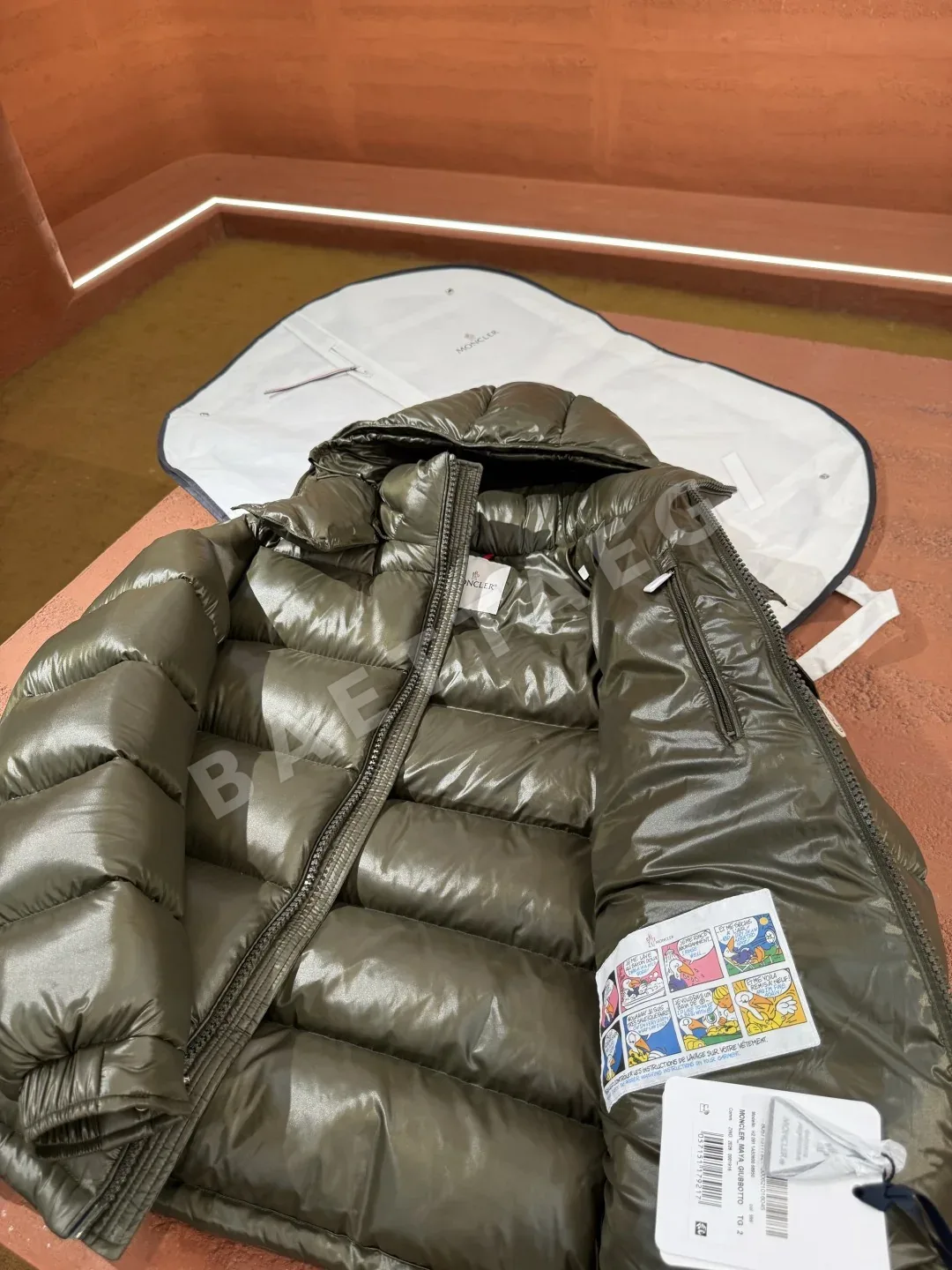 몽클레르 남성 패딩 상세 이미지 7