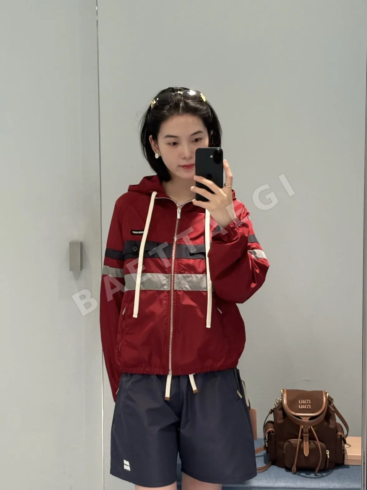 미우미우 네이비 나일론 반바지 상세 이미지 4
