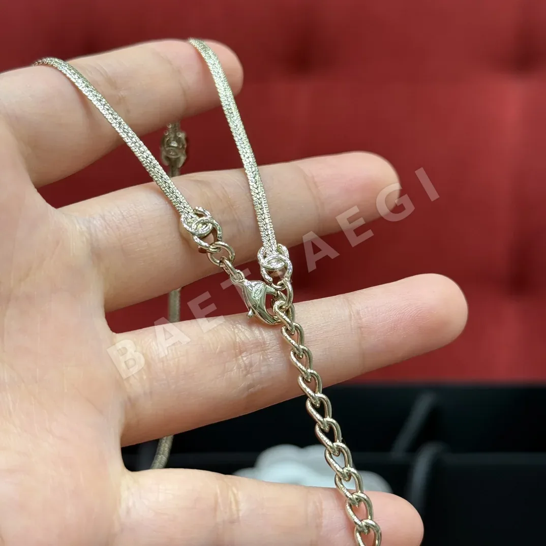 샤넬 스네이크본 체인 플라워 목걸이 상세 이미지 3
