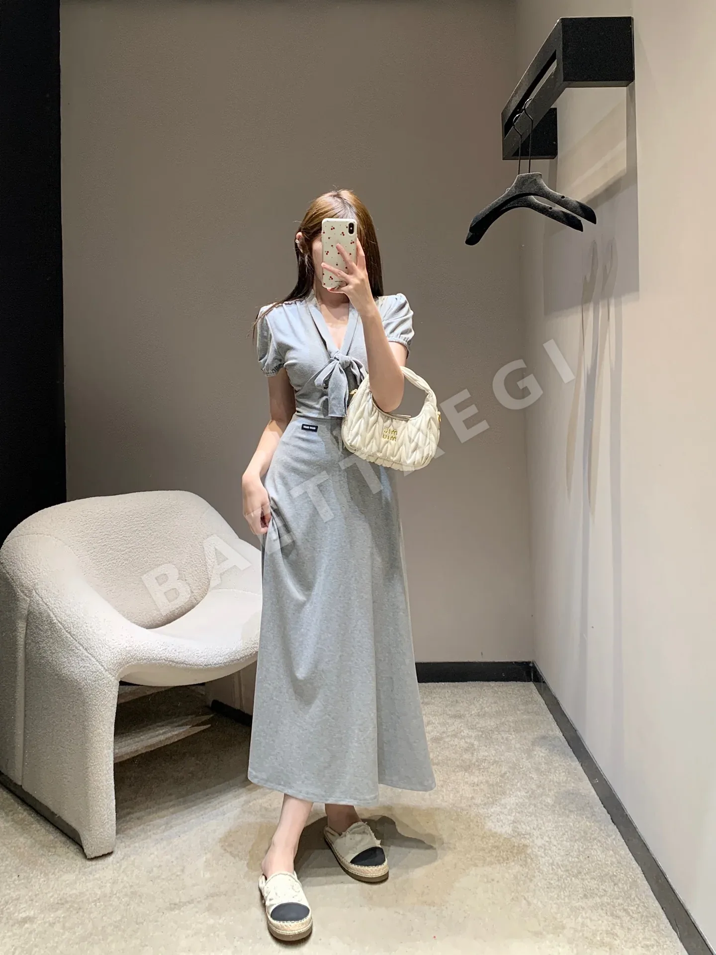 미우미우 보우타이 그레이 코튼 원피스 상세 이미지 7