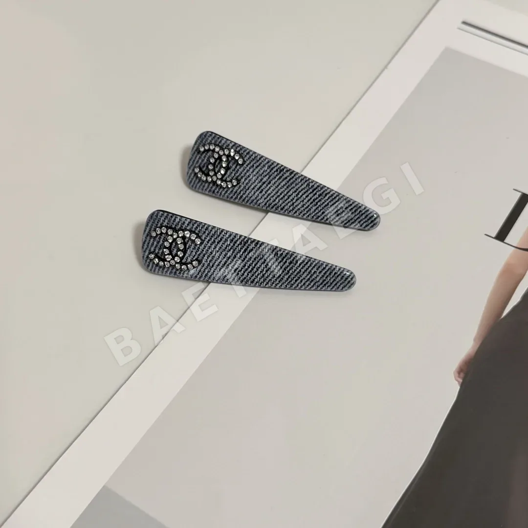 샤넬 빈티지 레트로 헤어클립 182745