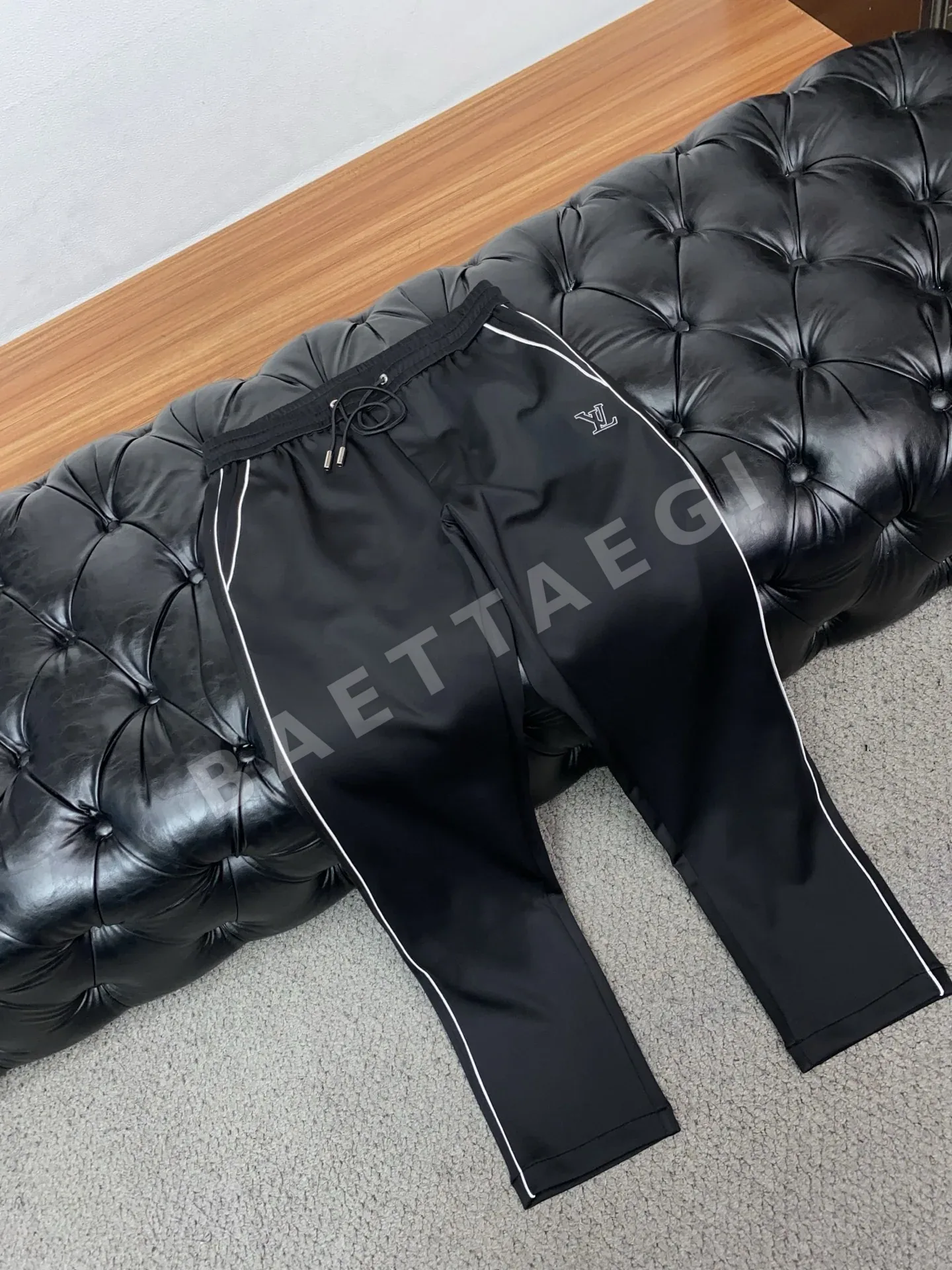 루이비통 워싱 디스트레스드 일본산 데님 남성 바지 상세 이미지 6