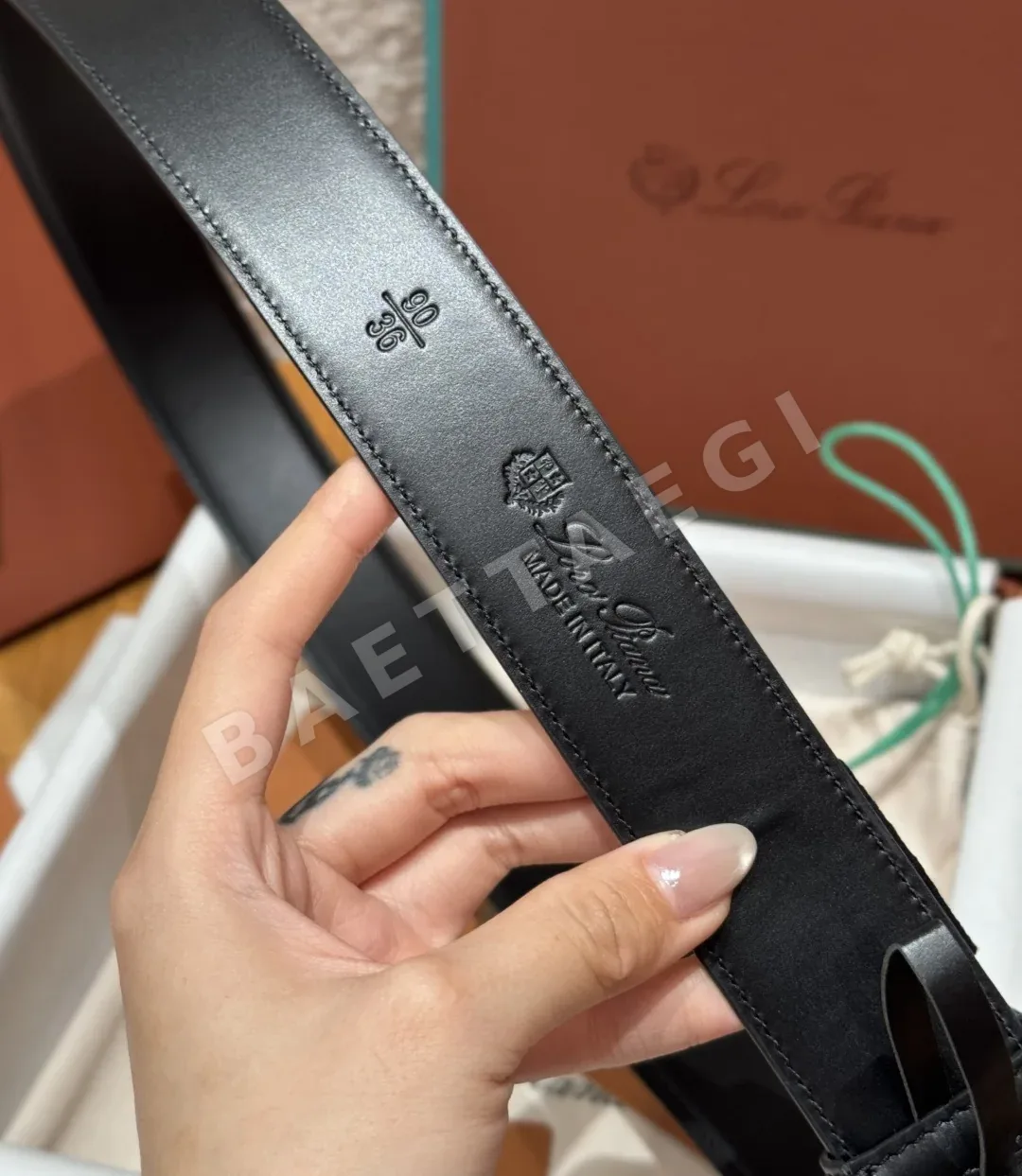 로로피아나 소가죽 블랙 버클 남성 벨트 상세 이미지 7