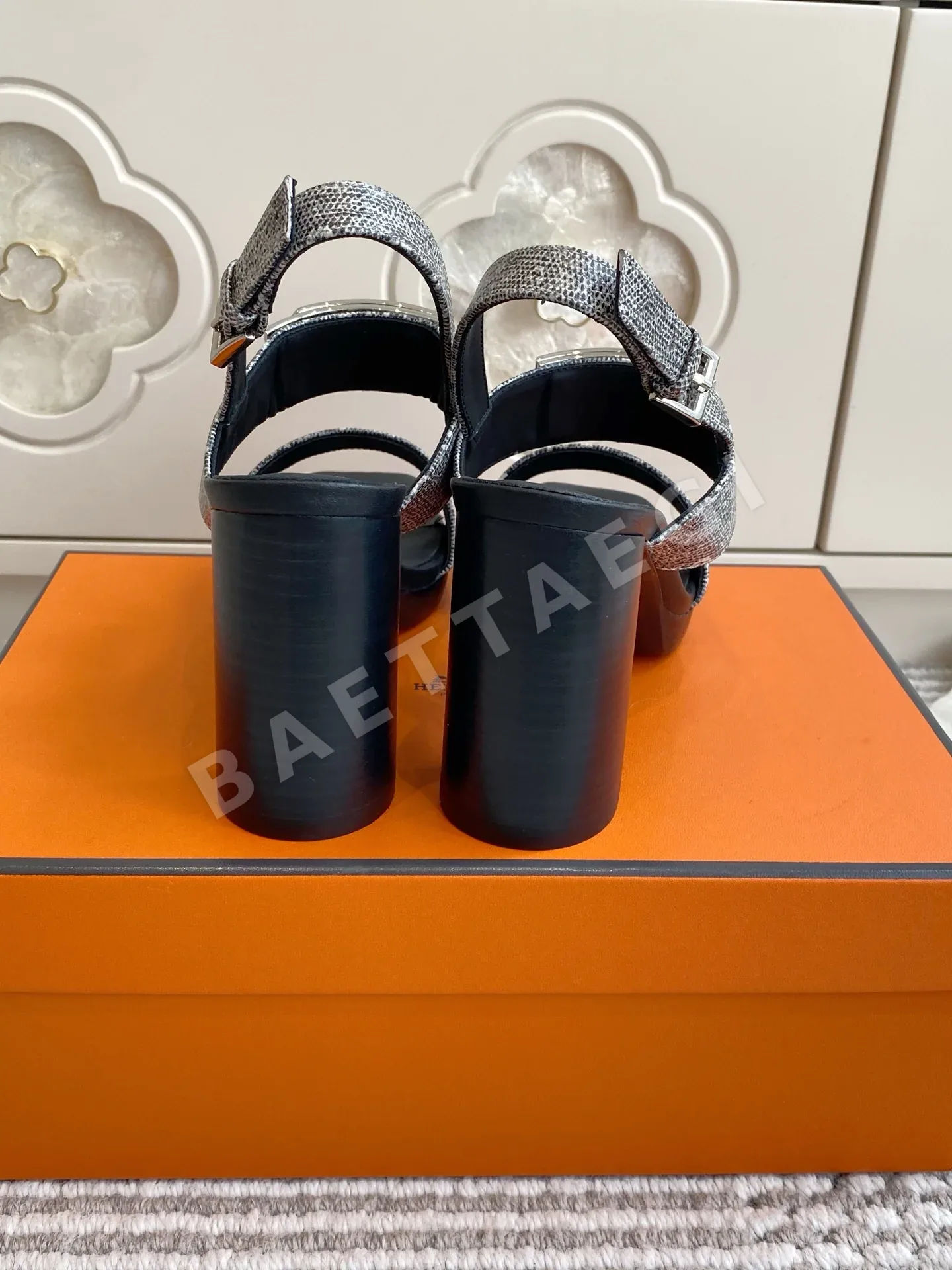 에르메스(Hermès)의 일로나(Ilona) 90 힐 상세 이미지 8
