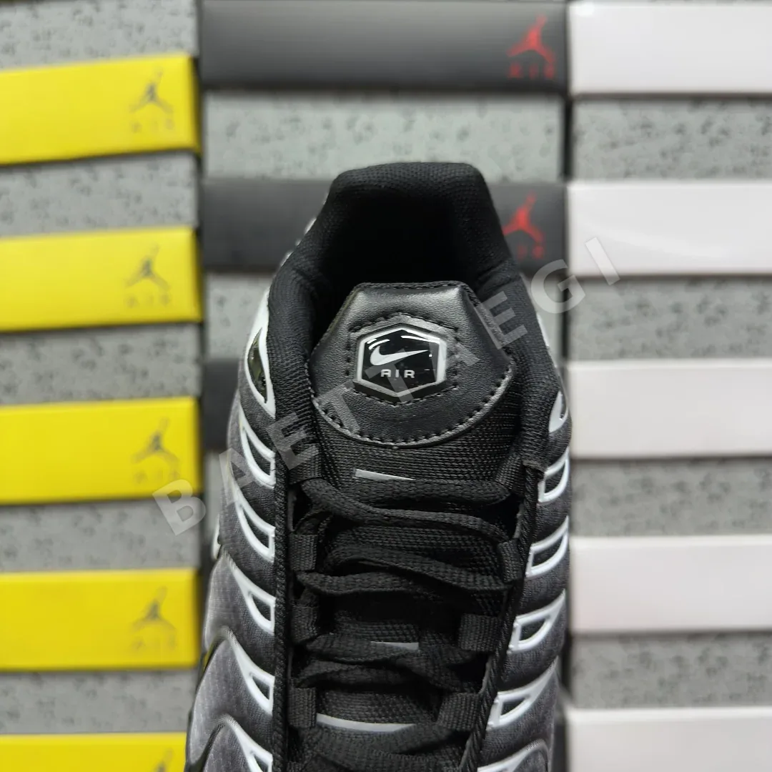 나이키 [BD] 에어 맥스 플러스 DM0032-003 201855 Nike Air Max Plus Black Silver White 상세 이미지 5
