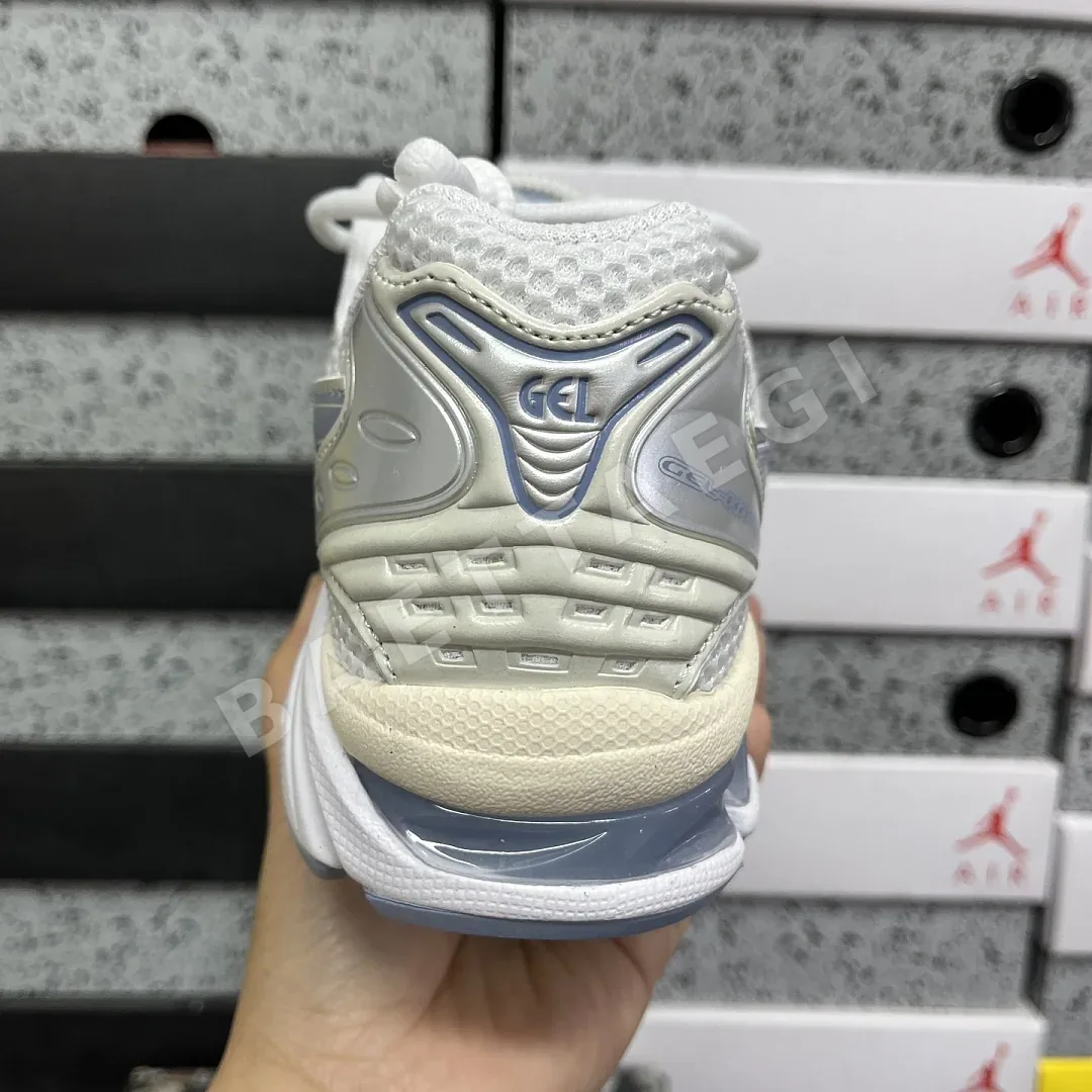아식스 [TOP] 젤 카야노 14 1203A537-115 200332 Asics Gel-Kayano 14 White Light Navy 상세 이미지 4
