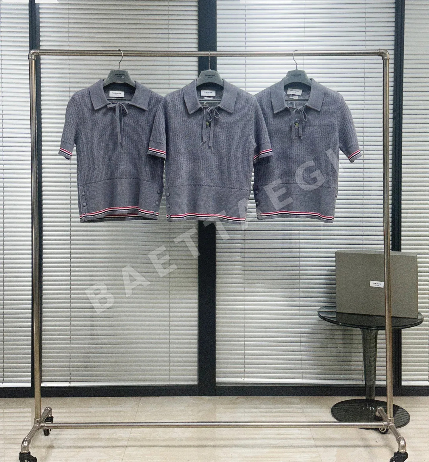 톰브라운 여성 반팔 FW 53212