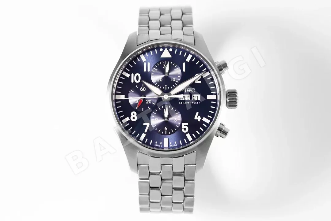 IWC 파일럿 크로노그래프 시계