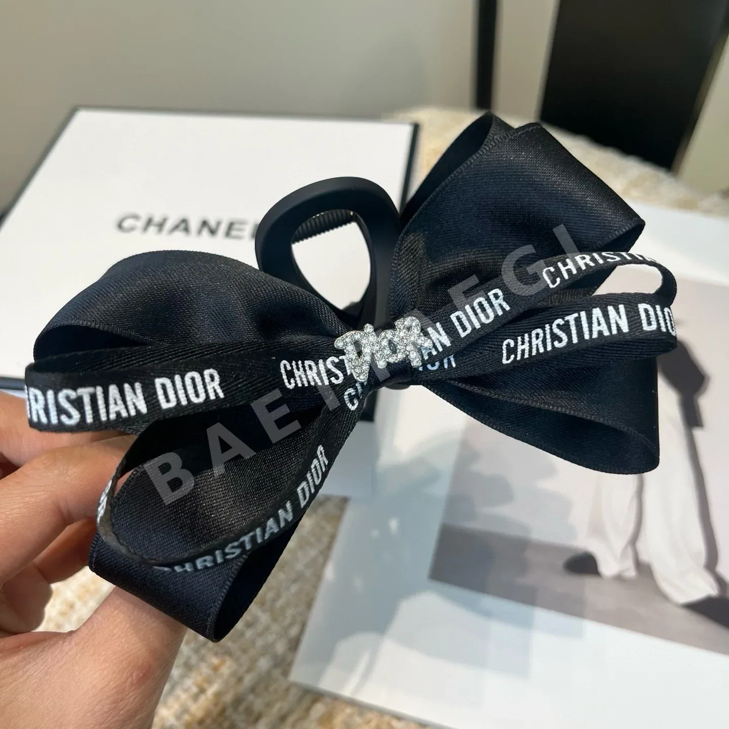 디올 CD 클립 헤어악세사리 상세 이미지 5