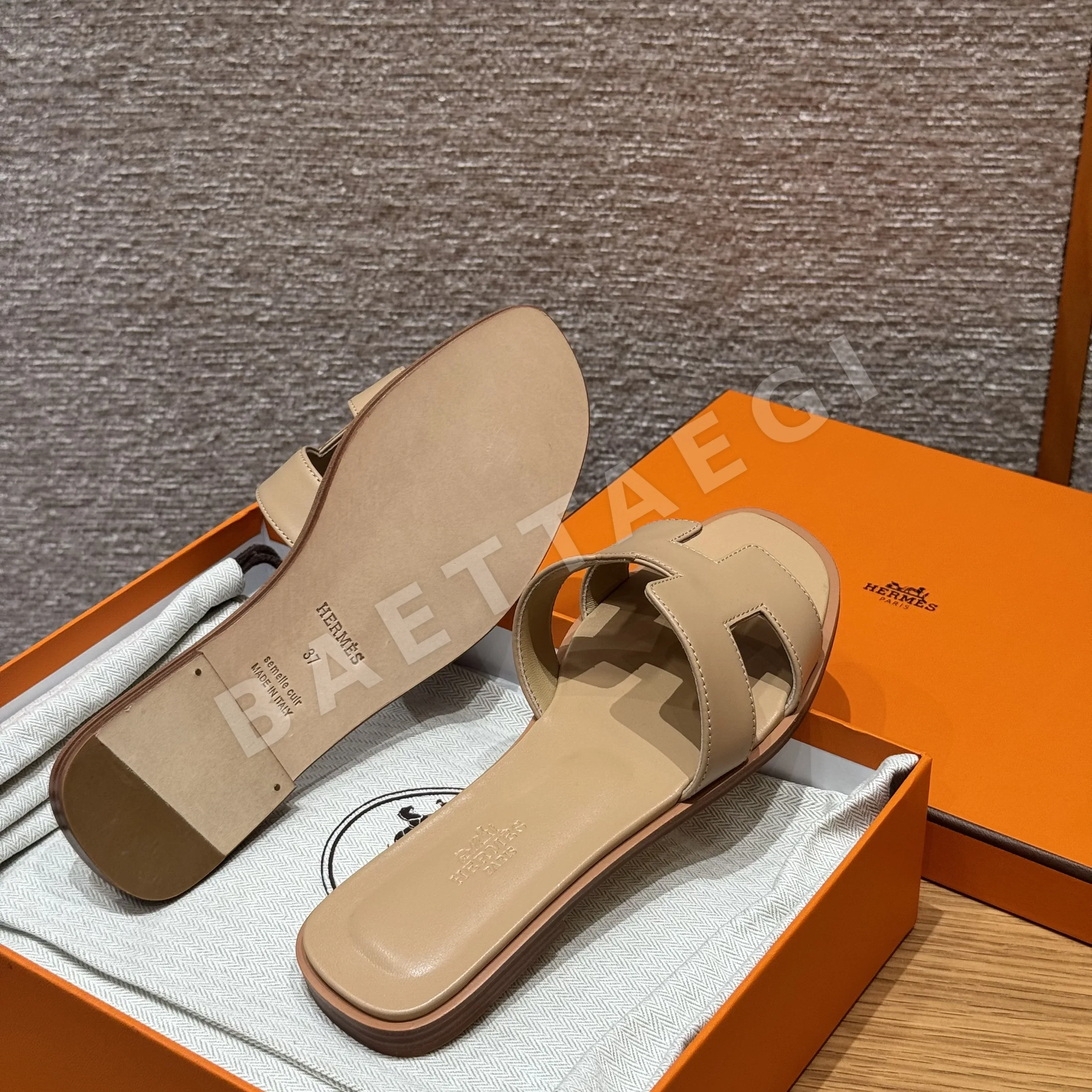 에르메스 오란 베이지 램스킨 슬리퍼 상세 이미지 14