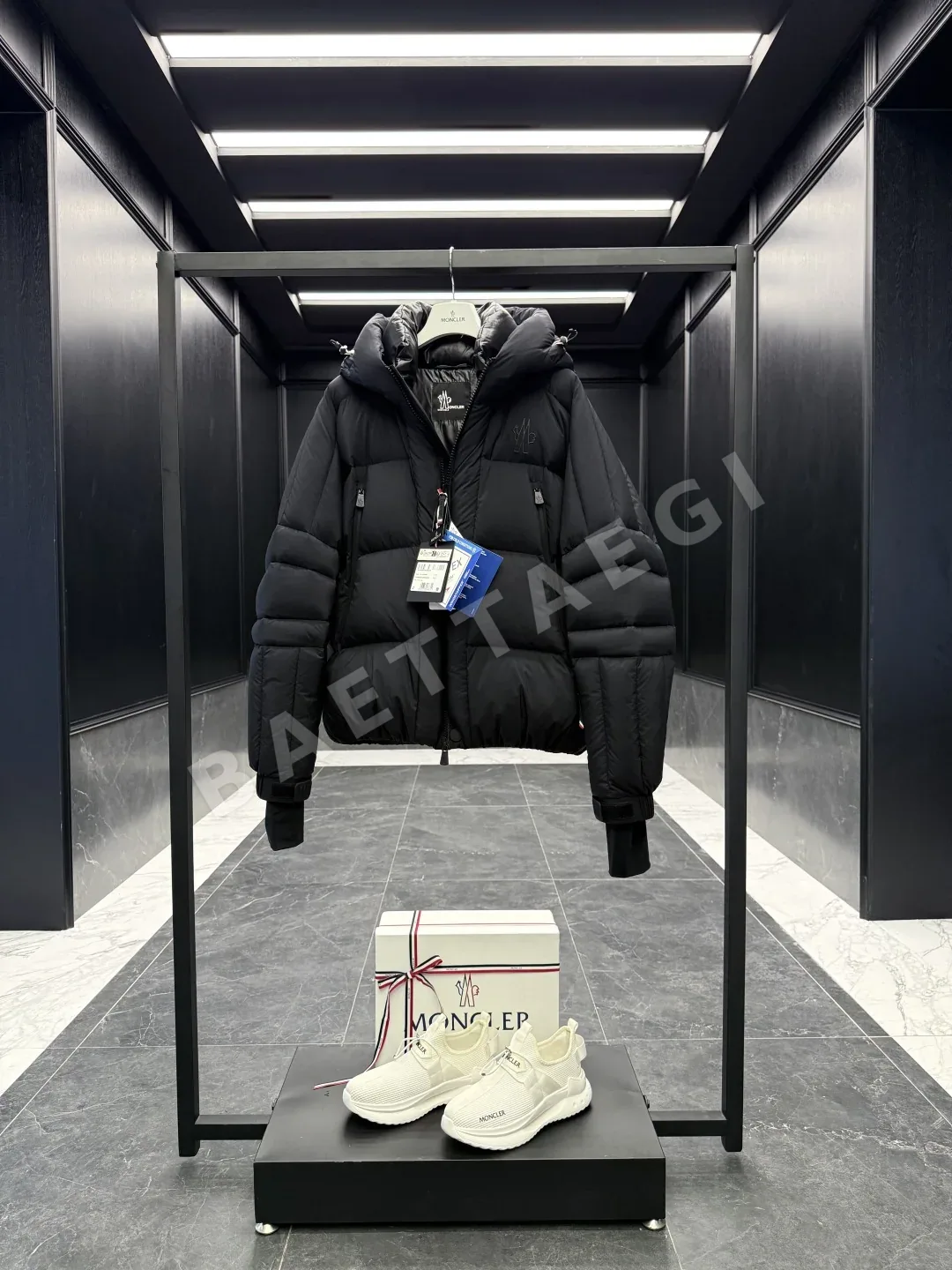 몽클레르 몽클레어 그레노블 셰리페리 숏 다운 자켓 상세 이미지 3