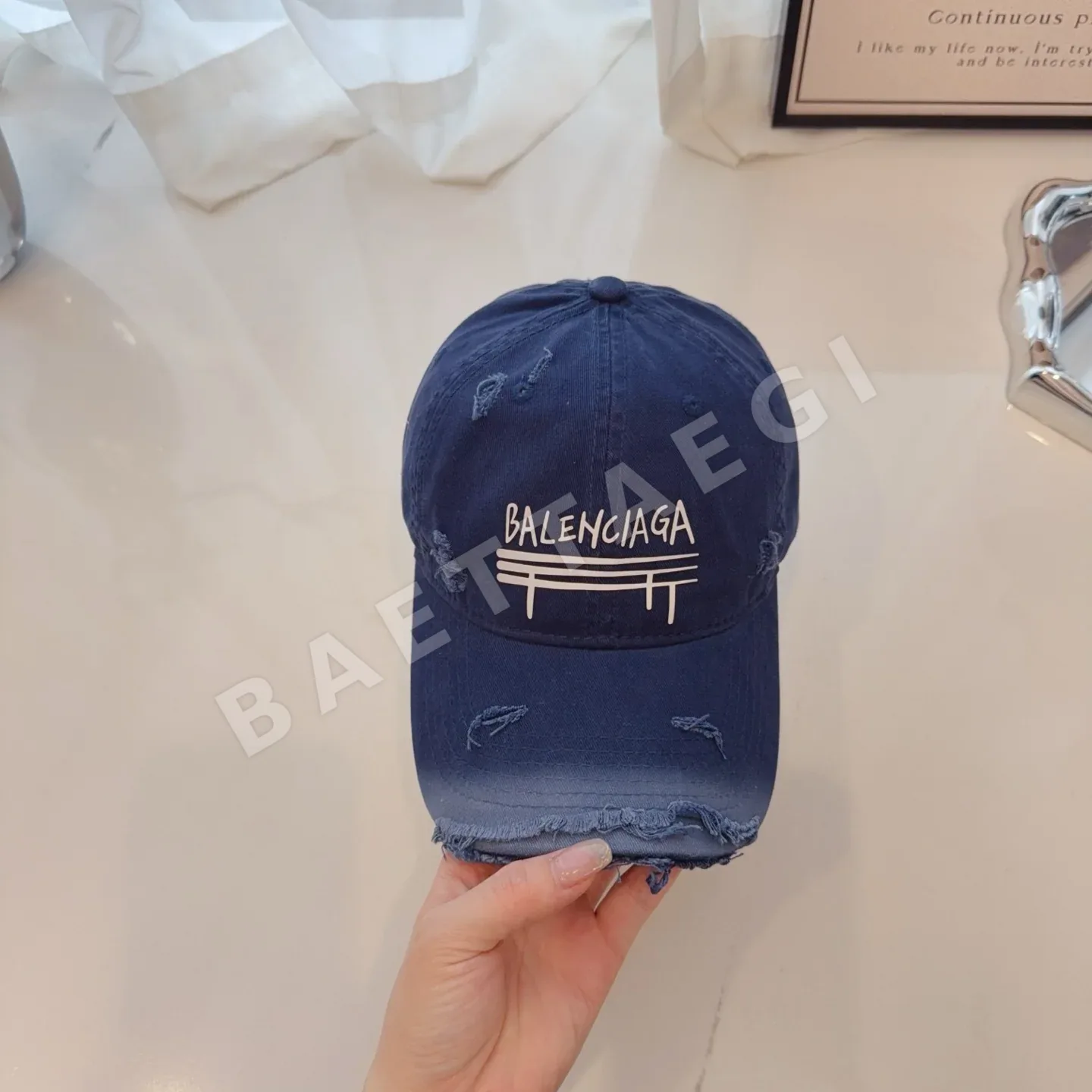 발렌시아가 그라데이션 워시 데미지 야구모자 상세 이미지 6