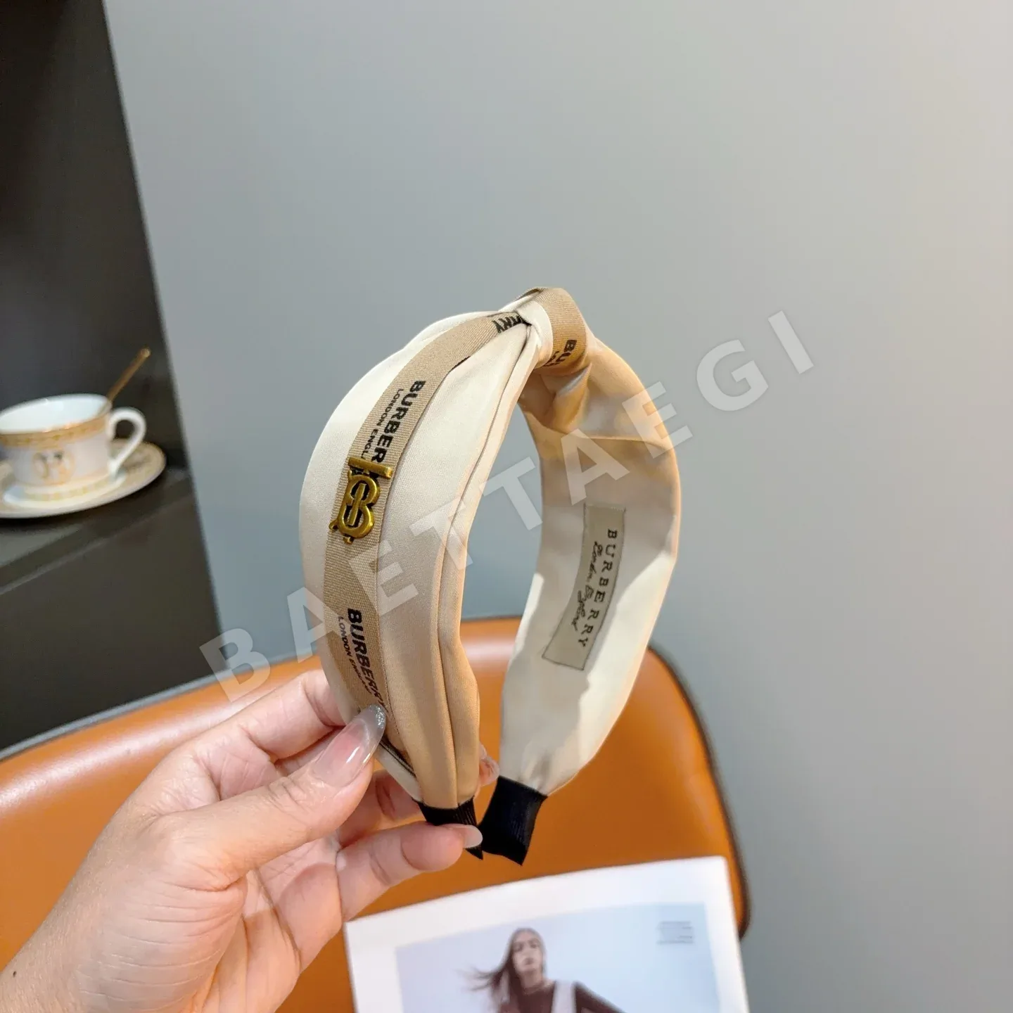 버버리 와이드 헤어밴드 상세 이미지 2