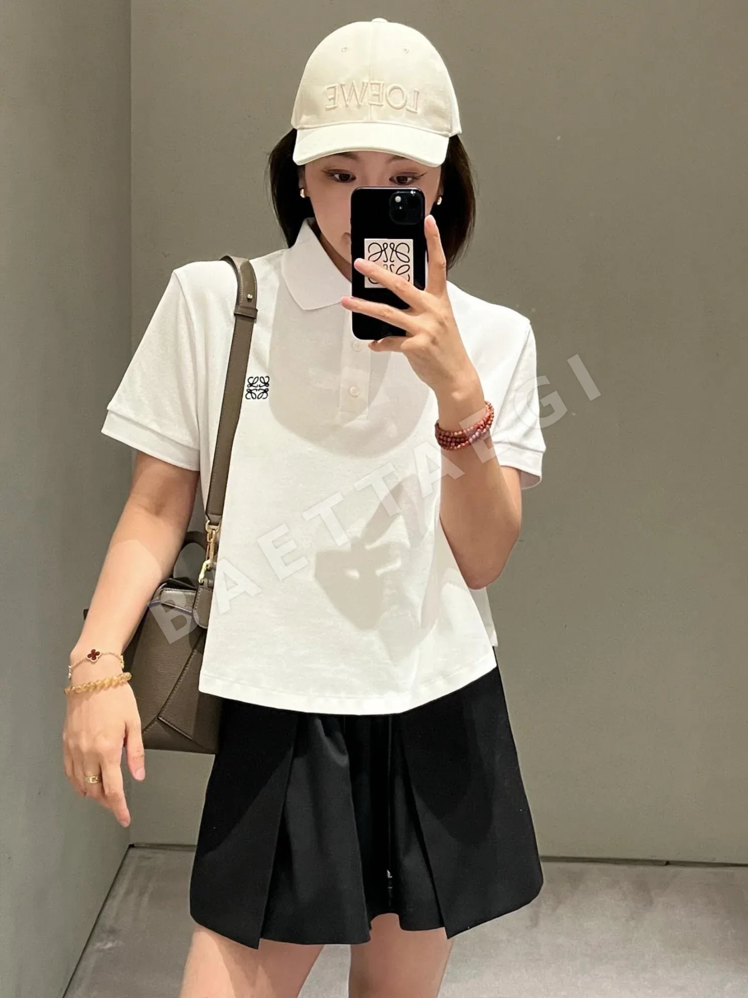 로에베 레터 자수 카라 반팔 티셔츠 상세 이미지 2