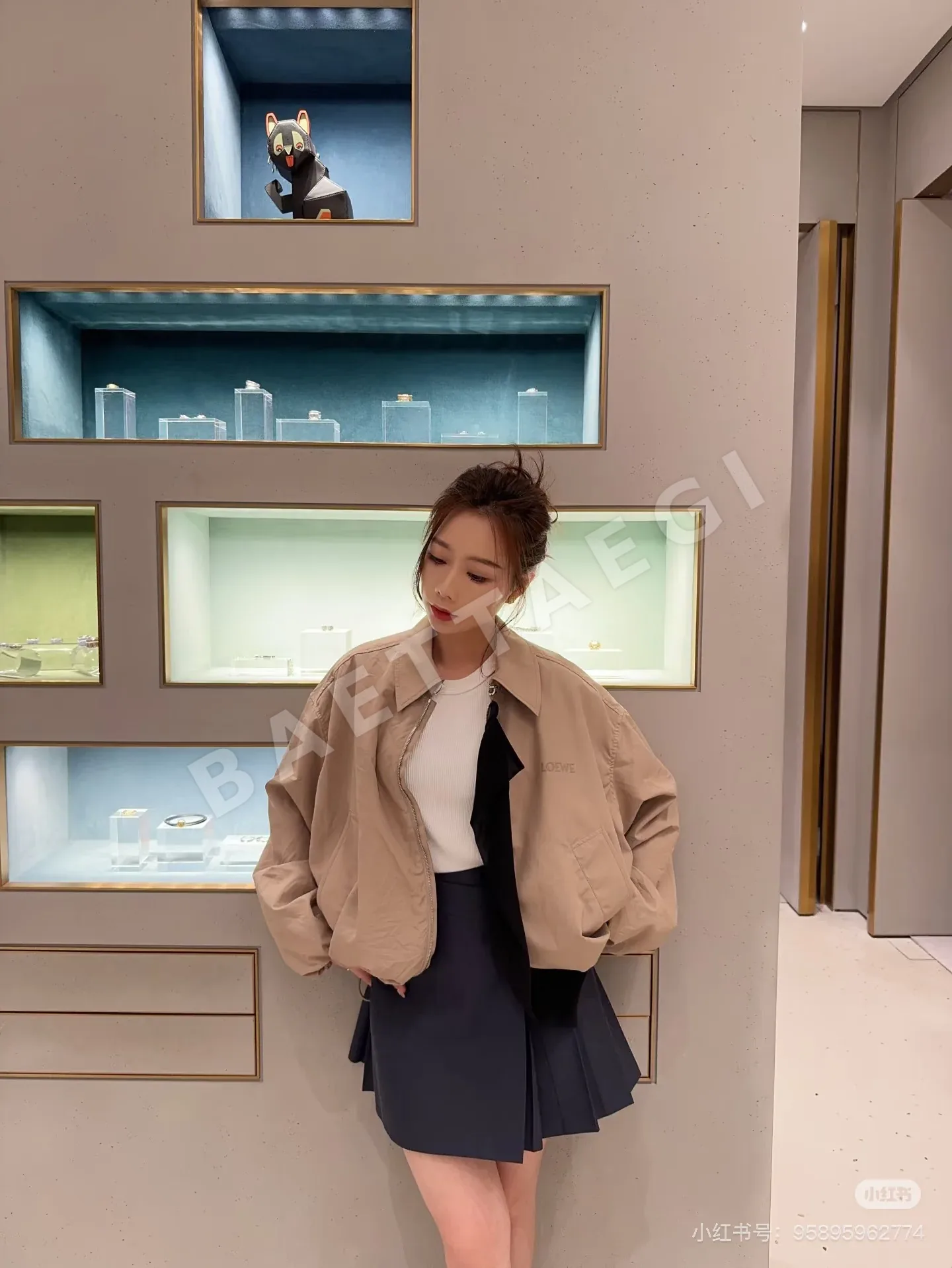 로에베 컬러 블록 경량 테크 플리츠 포플린 자켓 상세 이미지 6
