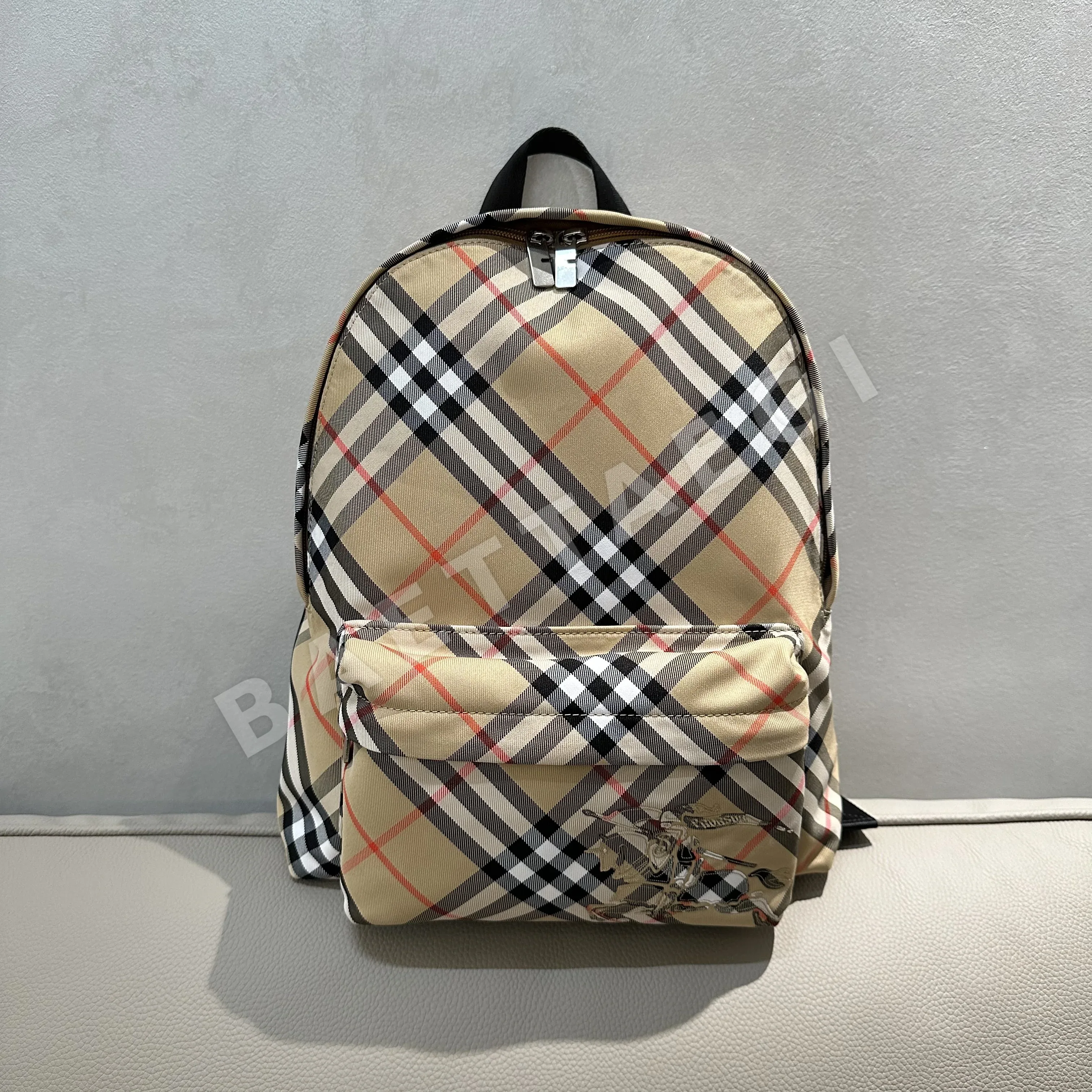 버버리 가방 상세 이미지 16