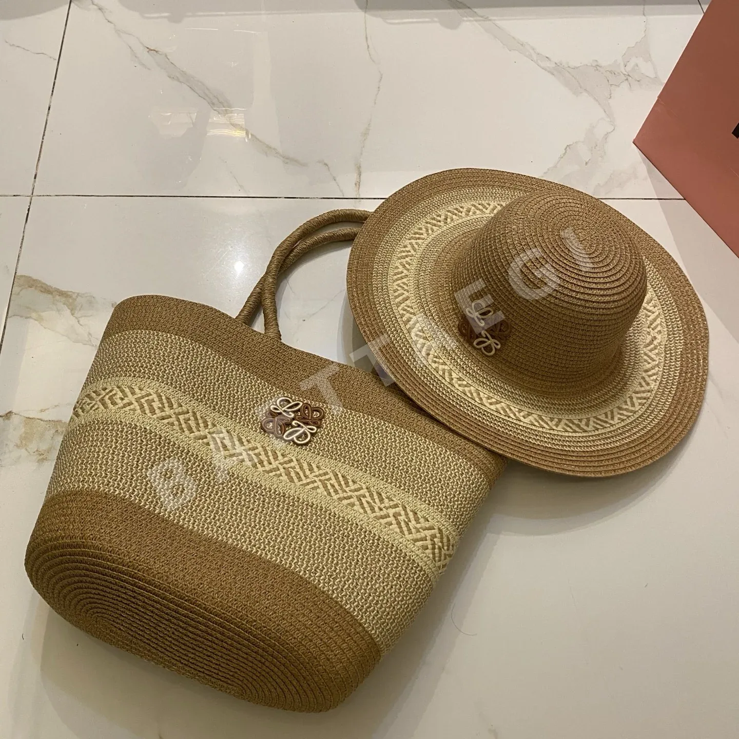 로에베 챙 넓은 비치햇 모자 상세 이미지 2