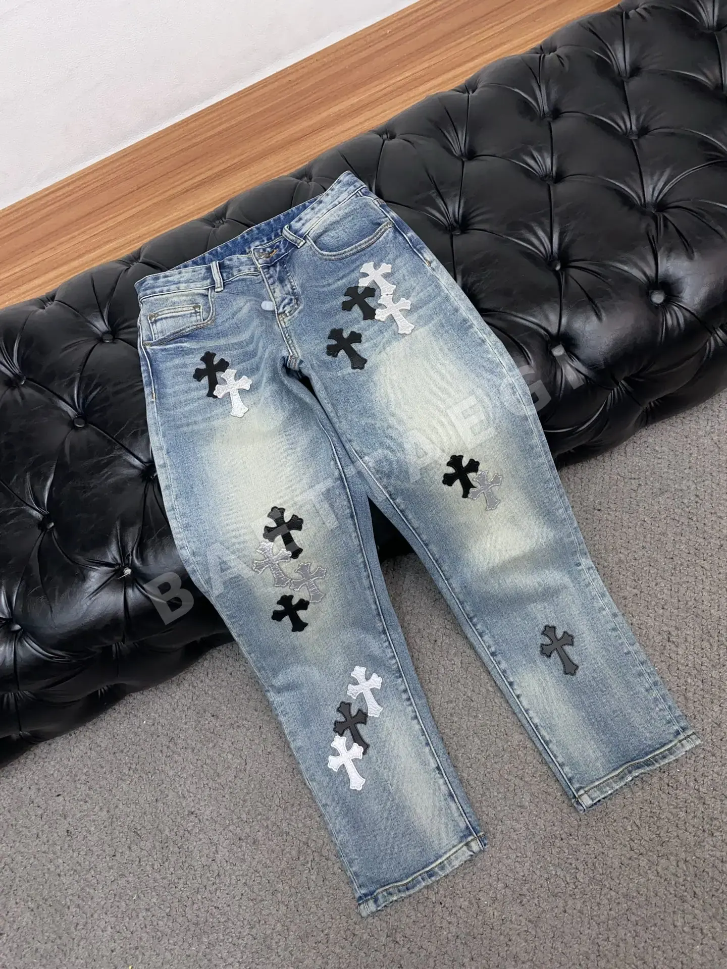 크롬하츠 슬림핏 디스트레스드 데님 바지 상세 이미지 7