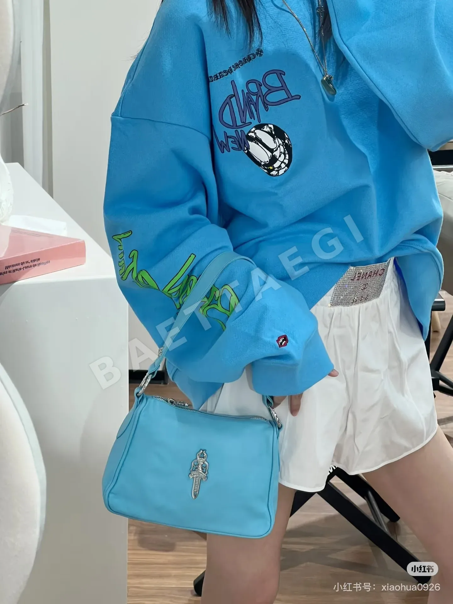크롬하츠 크로저즈 프루시안 블루 화이트 가방 상세 이미지 5