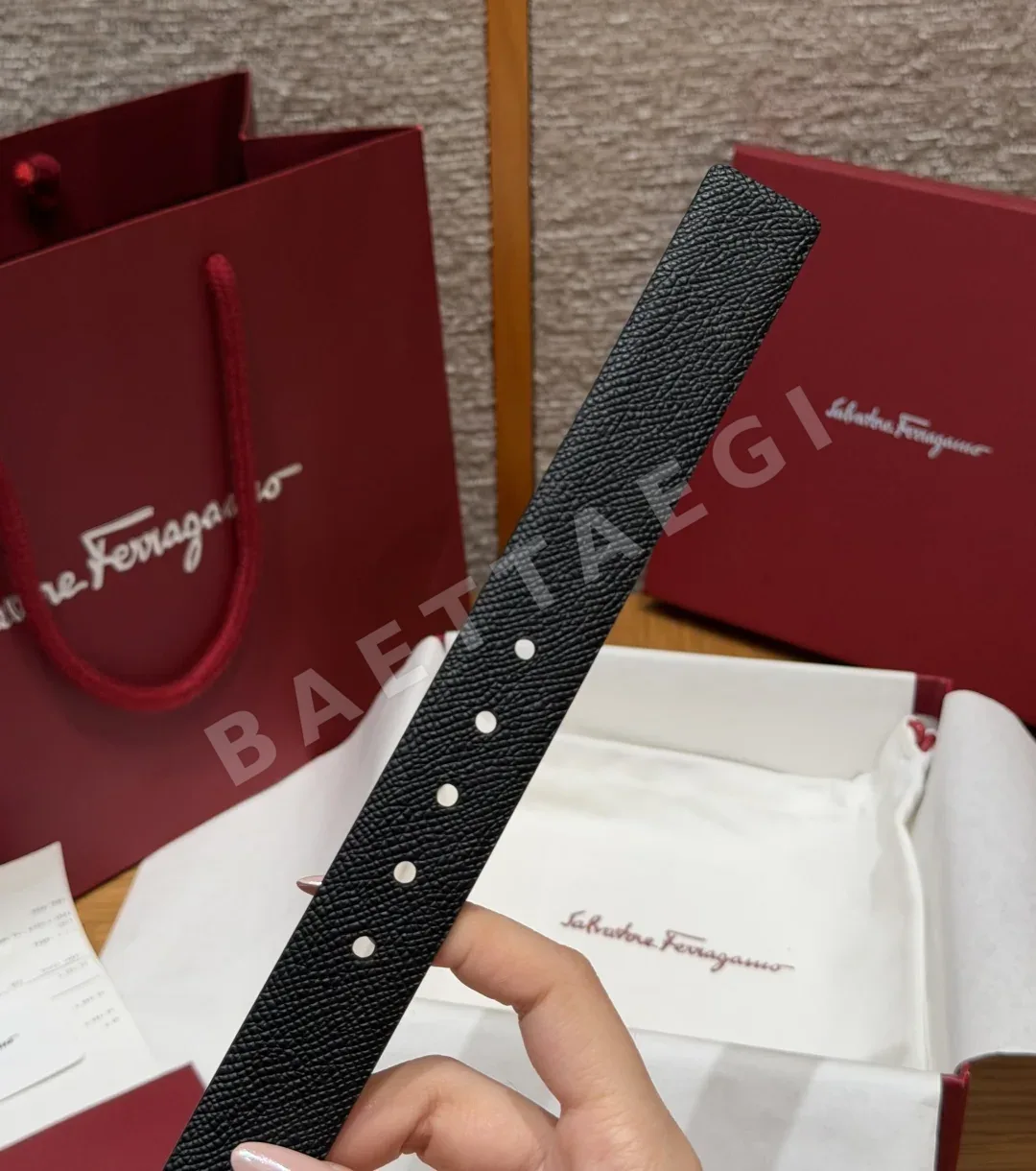 페레가모 JD280 간치니 여성 슬림 가죽 벨트 상세 이미지 5