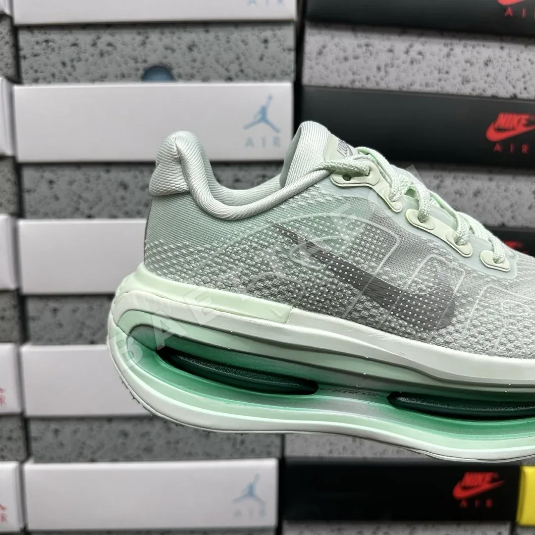 나이키 [M] 보메로 프리미엄 HM5973-300 201721 Nike Vomero Premium Barely Green 상세 이미지 6