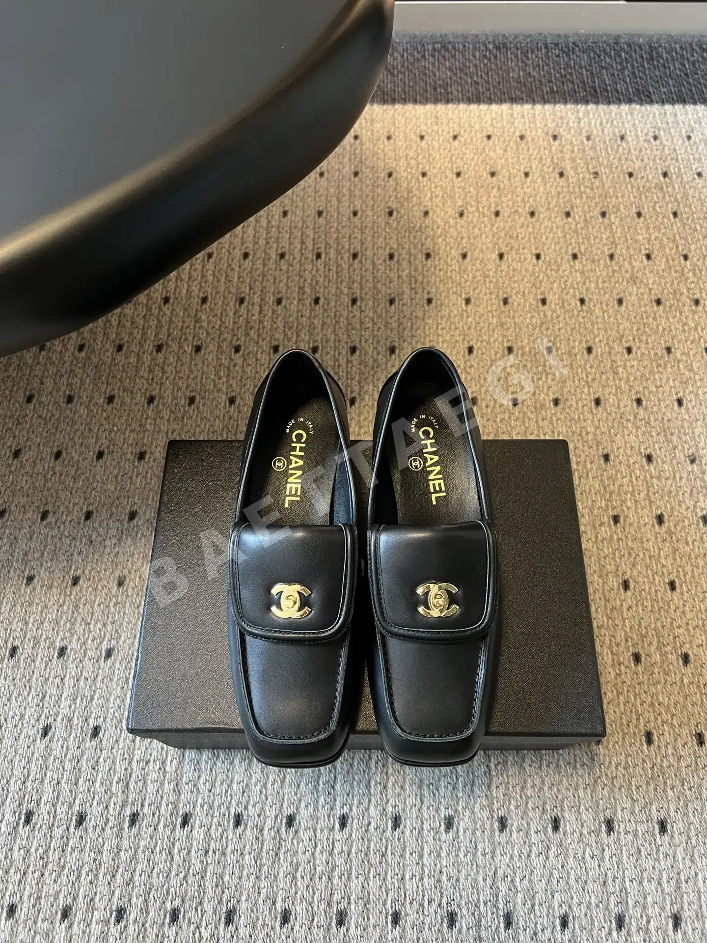샤넬 뉴스퀘어 토 락 로퍼 95312