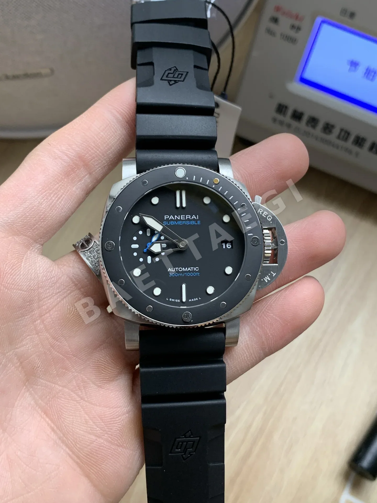 파네라이 PAM683 세라믹 시계 43746