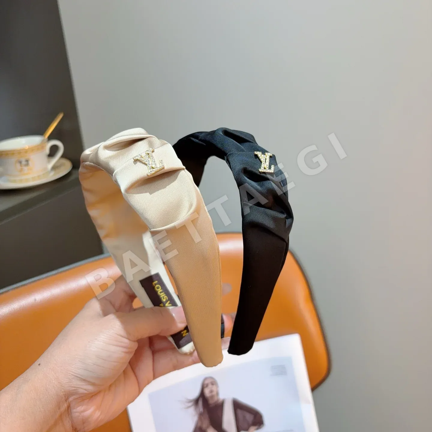 루이비통 플리츠 헤드밴드 184122