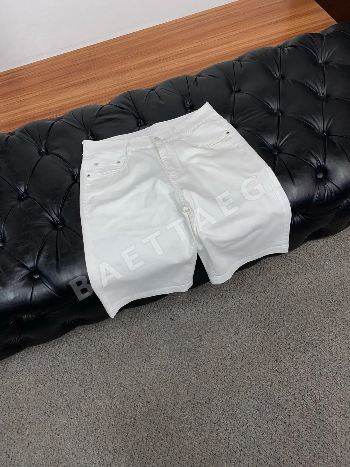 프라다 뉴 데님 슬림핏 남성 반바지 상세 이미지 6