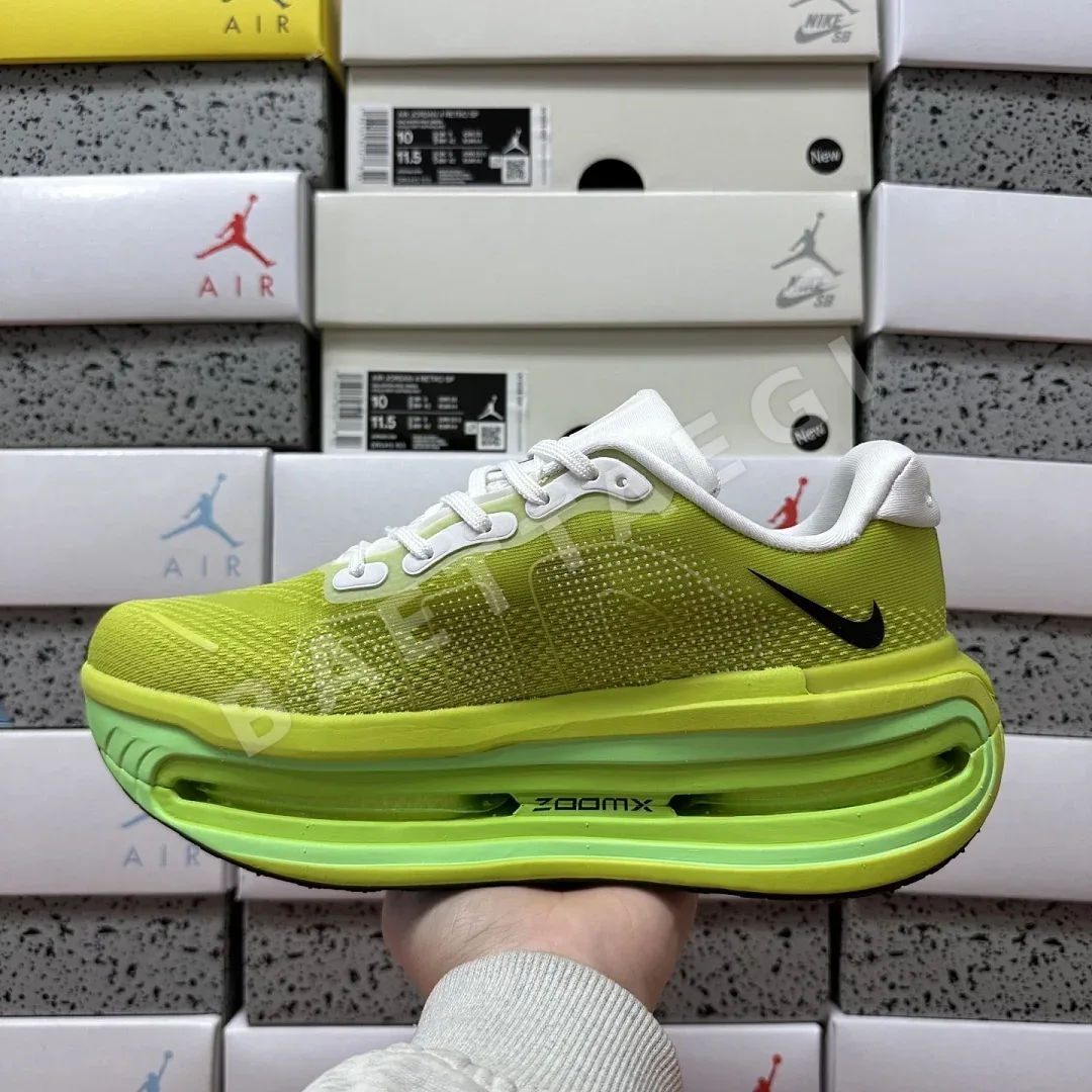 나이키 [5A] 보메로 프리미엄 옐로우 HQ2050-558 201624 Nike Vomero Premium 상세 이미지 3
