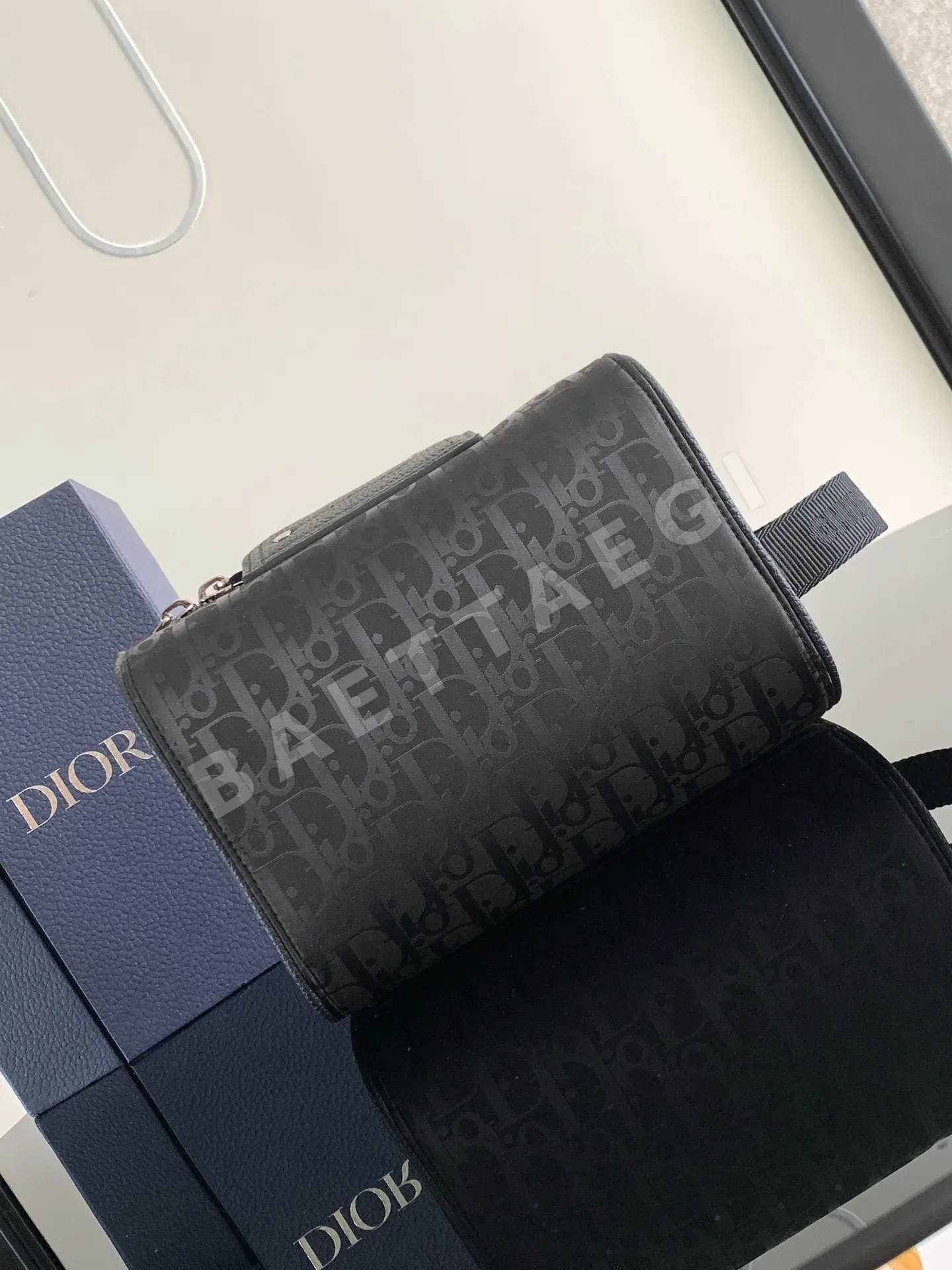 디올 링고트 클러치 가방 상세 이미지 3