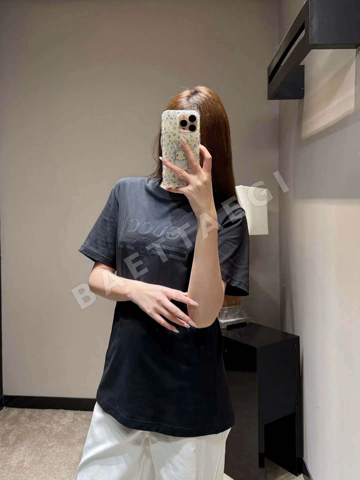 구찌 레터 프린트 크루넥 반팔 티셔츠 상세 이미지 9