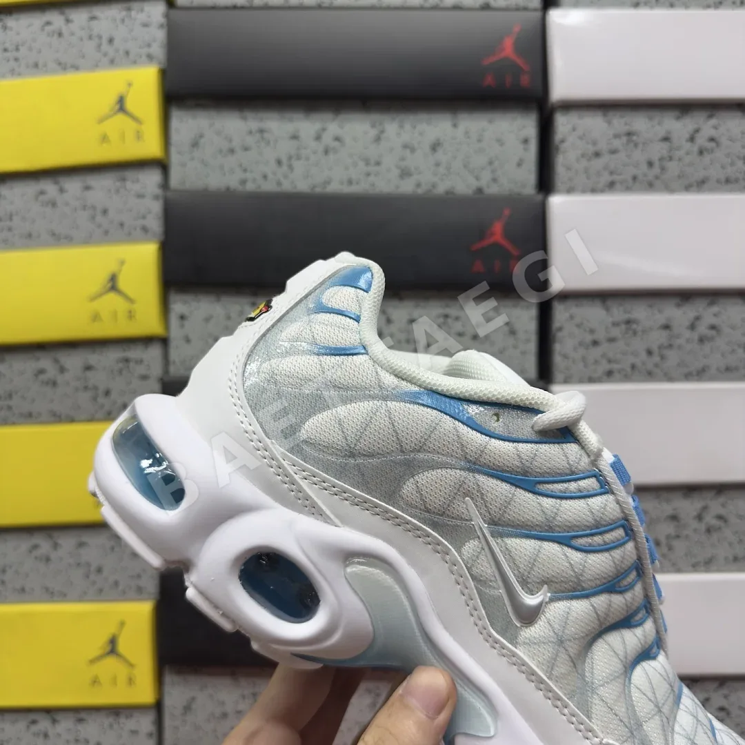 나이키 [BD] 에어 맥스 플러스 화이트 블루 FQ2397-100 201919 Nike Air Max Plus Marseille 상세 이미지 4