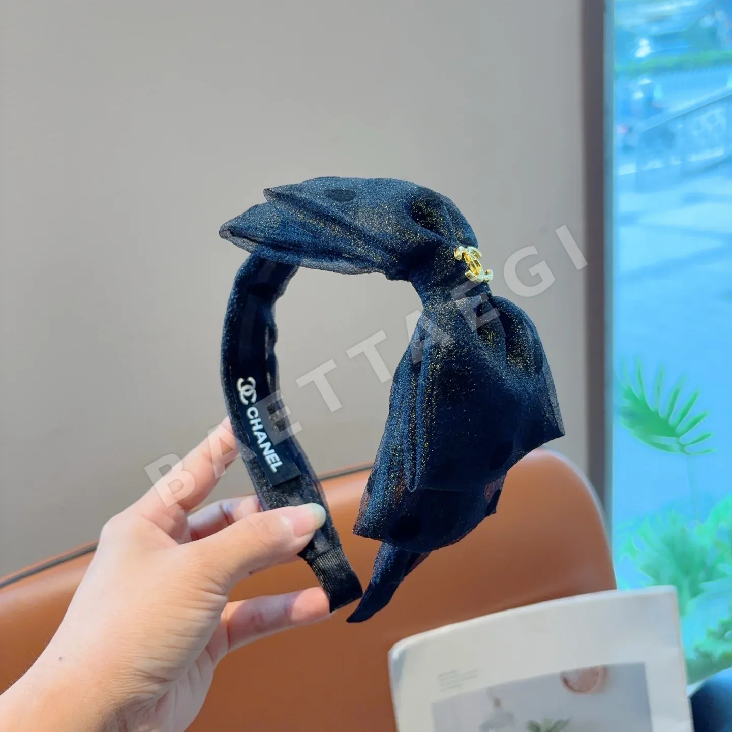 샤넬 폴카도트 리본 메시 헤어밴드 상세 이미지 2