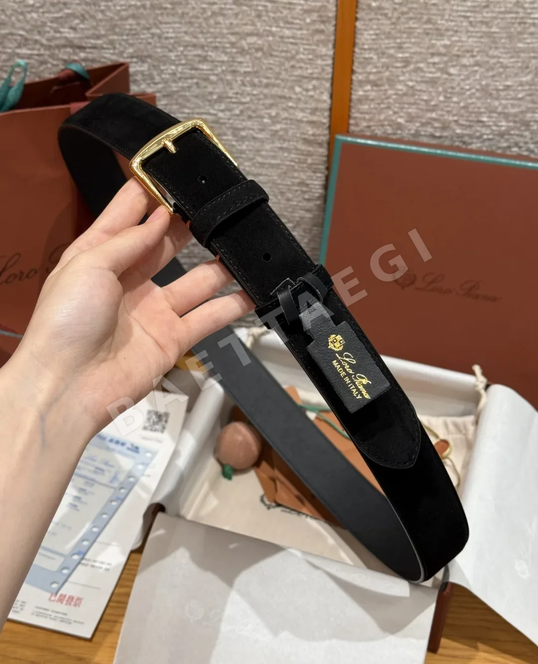 로로피아나 알사벨 송아지가죽 스웨이드 남성 벨트 상세 이미지 9