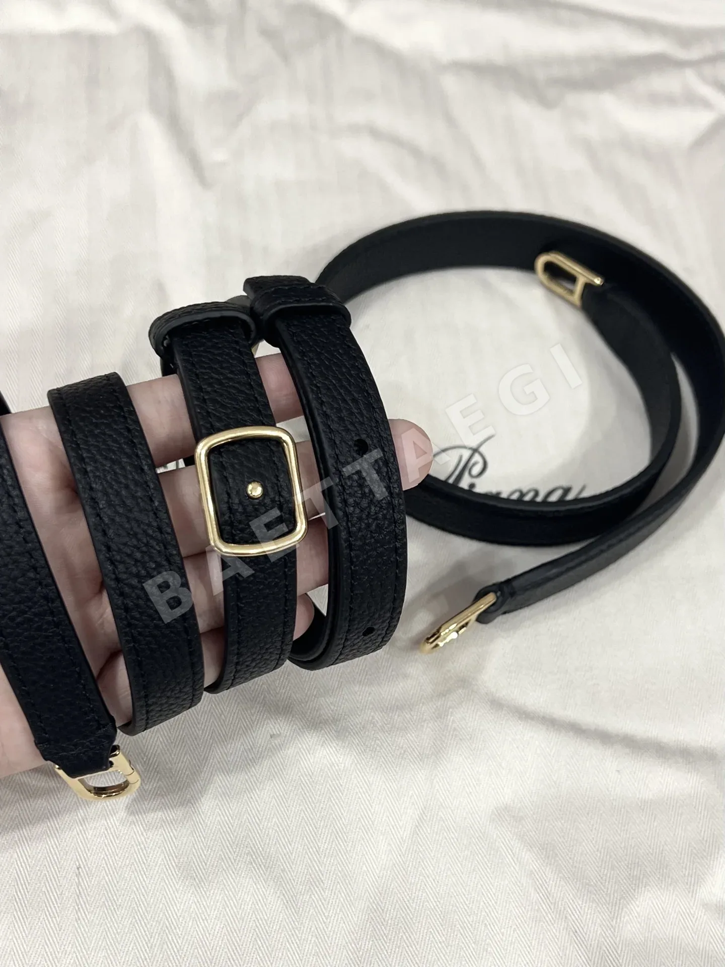 로로피아나 엑스트라 소프티 핸드백 블랙 상세 이미지 8