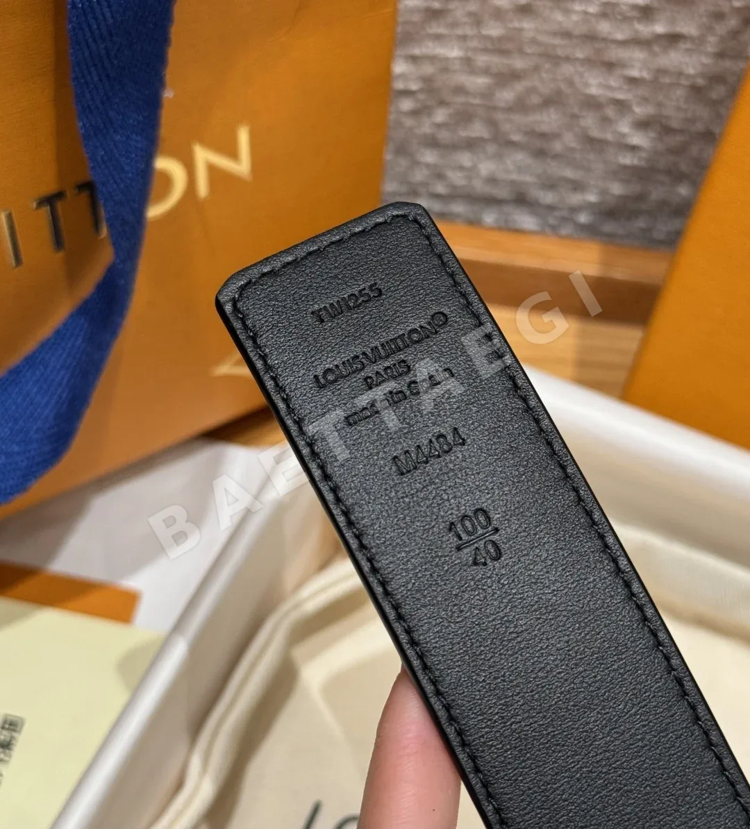 루이비통 JD350 이니셜 리버시블 벨트 상세 이미지 9