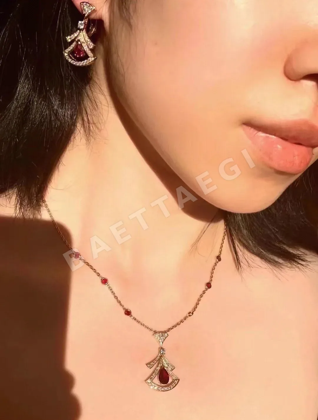 불가리 디바즈드림 목걸이 상세 이미지 3